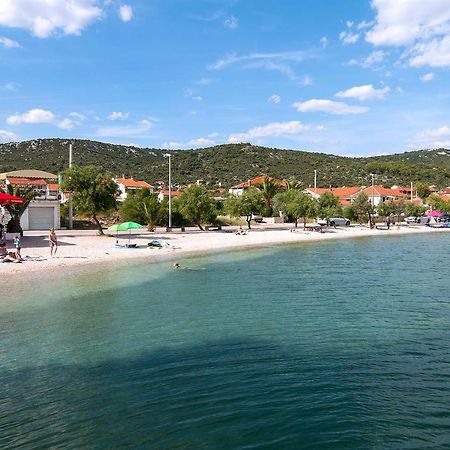 Sunny Holiday Винишче Экстерьер фото